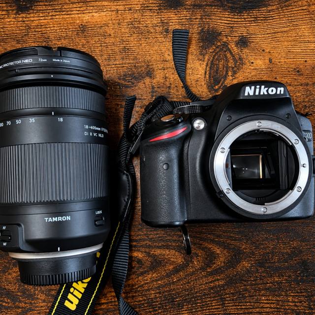 Nikon D3200とTAMRON 18-400mmの買取実績